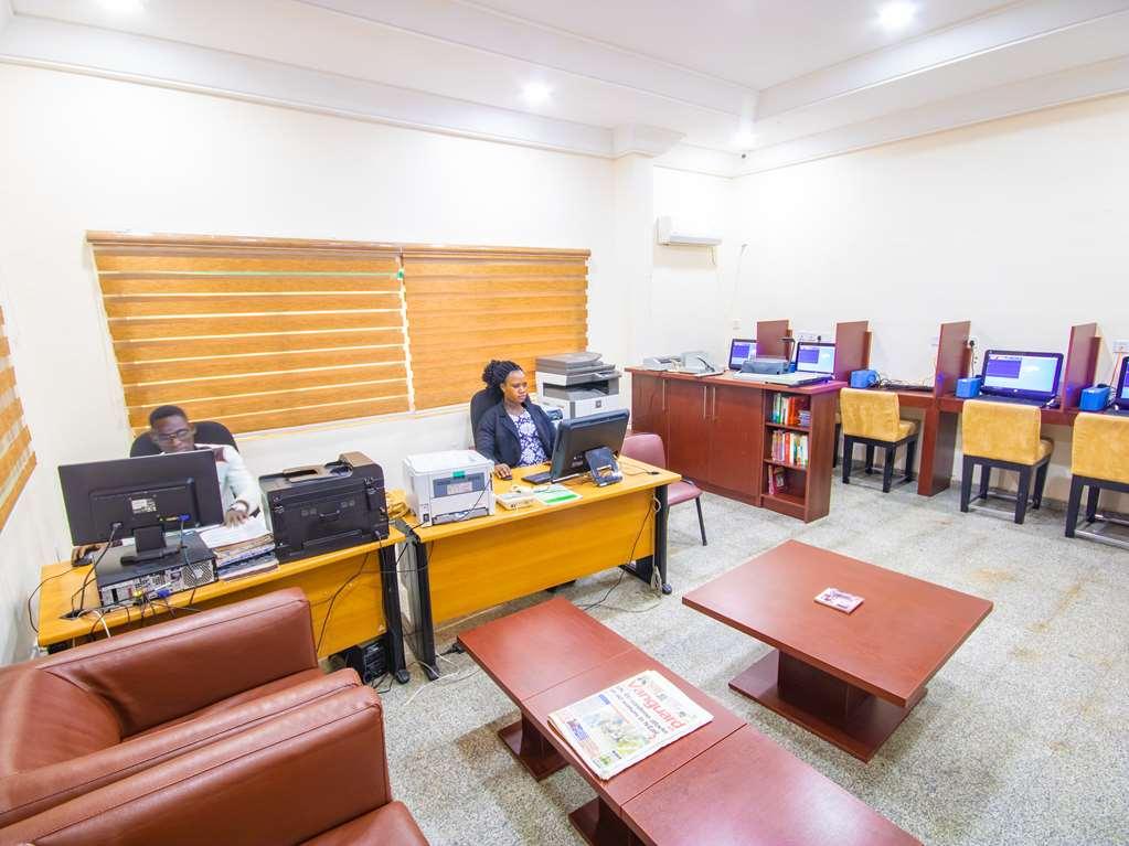 Denis Hotel Abuja Mobushipe Съоръжения снимка