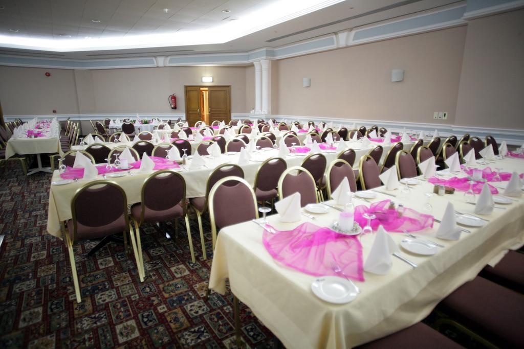 Denis Hotel Abuja Mobushipe Екстериор снимка