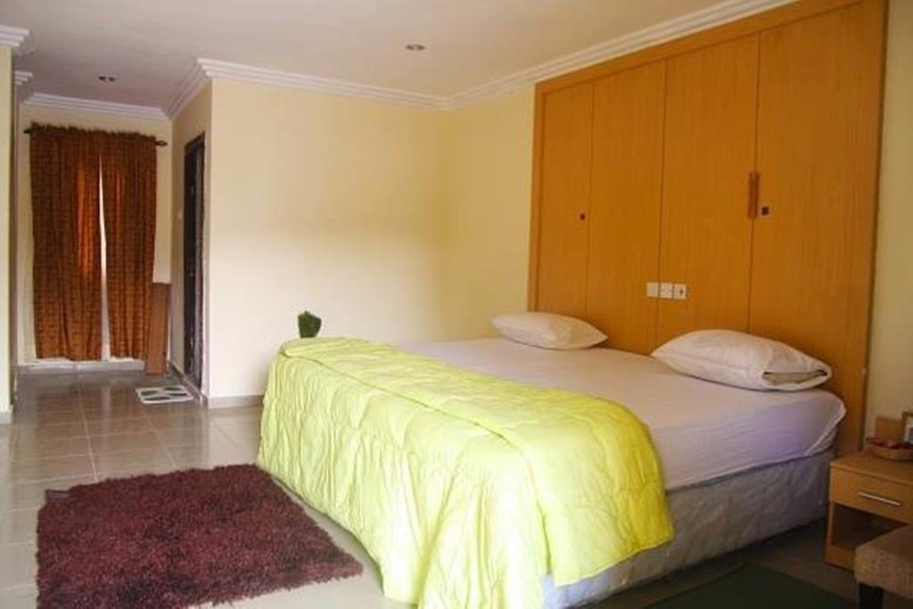 Denis Hotel Abuja Mobushipe Екстериор снимка