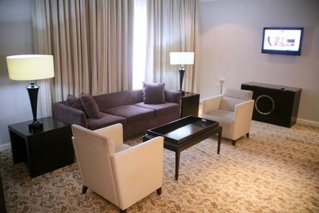 Denis Hotel Abuja Mobushipe Екстериор снимка
