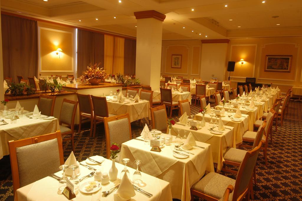 Denis Hotel Abuja Mobushipe Екстериор снимка